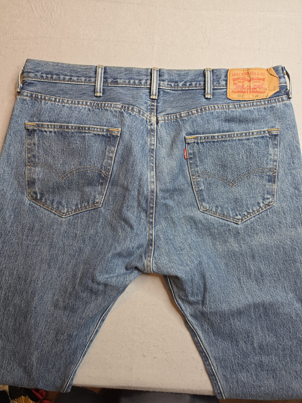Levi's Light Blue Straight Leg Jeans 501 Button Fly W38 L29 - Picture 4 of 7